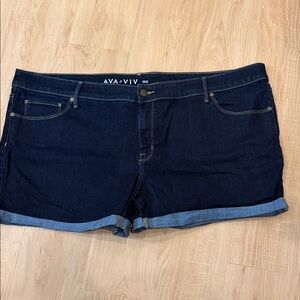 Target Ava & Viv Women's Deep Indigo Midi Jean Shorts 24W LN 3”